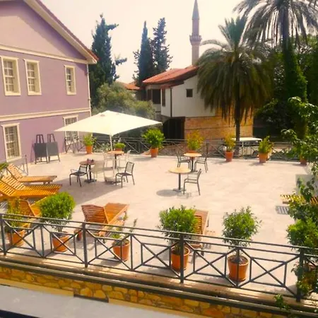 Flat With Lovely Garden Near Hadrian's Gate Daire *